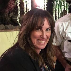 Meet your Posher, Laurie